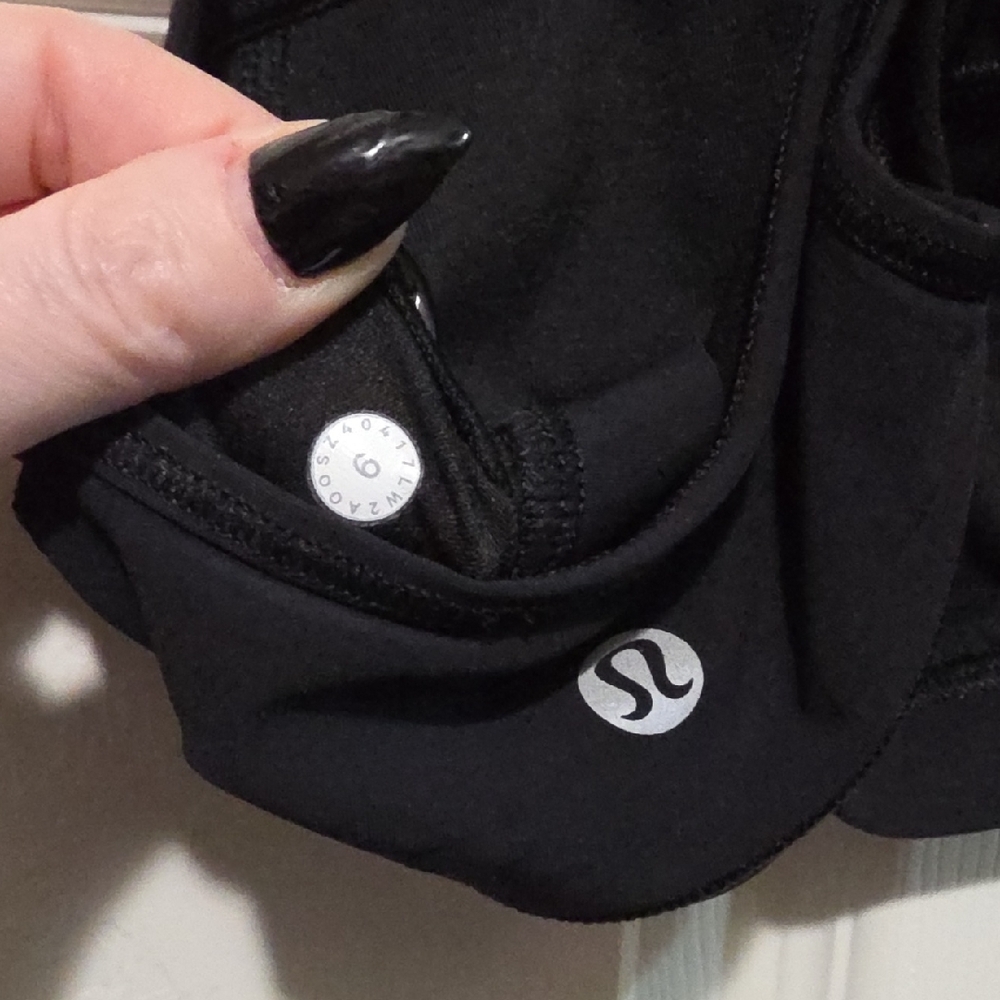 Lululemon Color Me Quick Bra - Picture 3 of 3